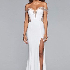 Faviana - Off-Shoulder Jersey Sheath Gown s10001